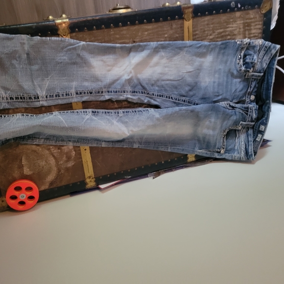 Jeans - Picture 2 of 2